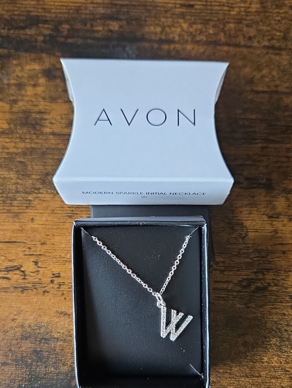AVON Silver Sparkling ‘W’ Initial Necklace
